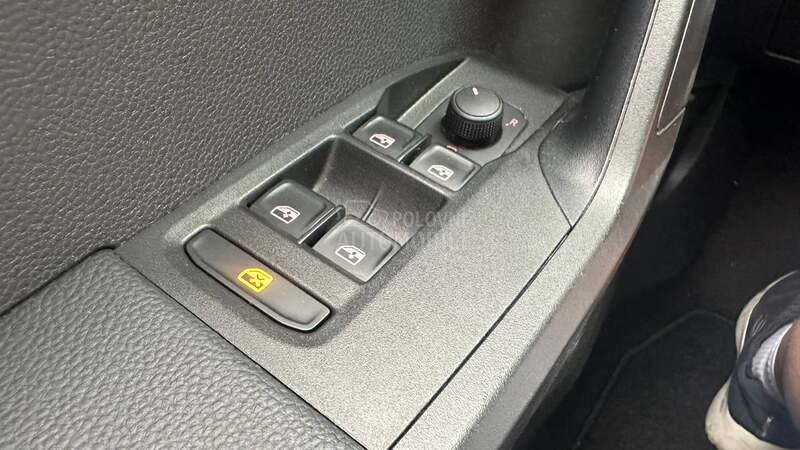 Seat Arona STYLE BI-COLOR PILOT
