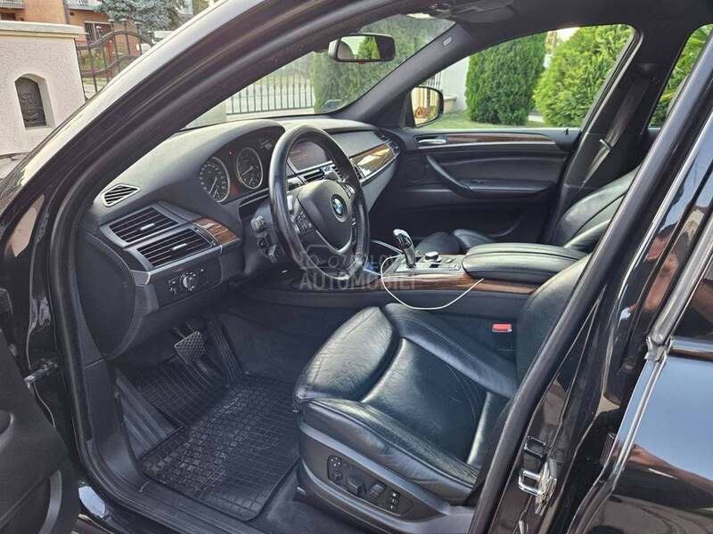 BMW X6 4.8 v8