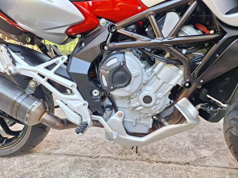 MV Agusta stradale KAO NOV