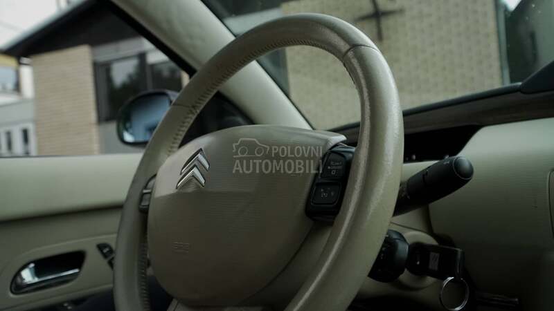 Citroen C6 2.2