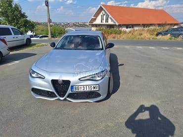Alfa Romeo Giulia VELOCE
