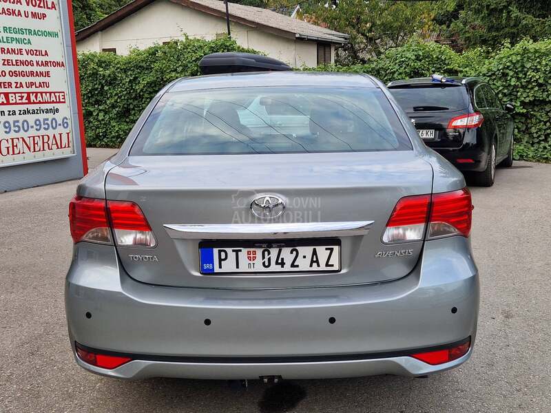 Toyota Avensis 2.0 VVT-i  FABRIKA