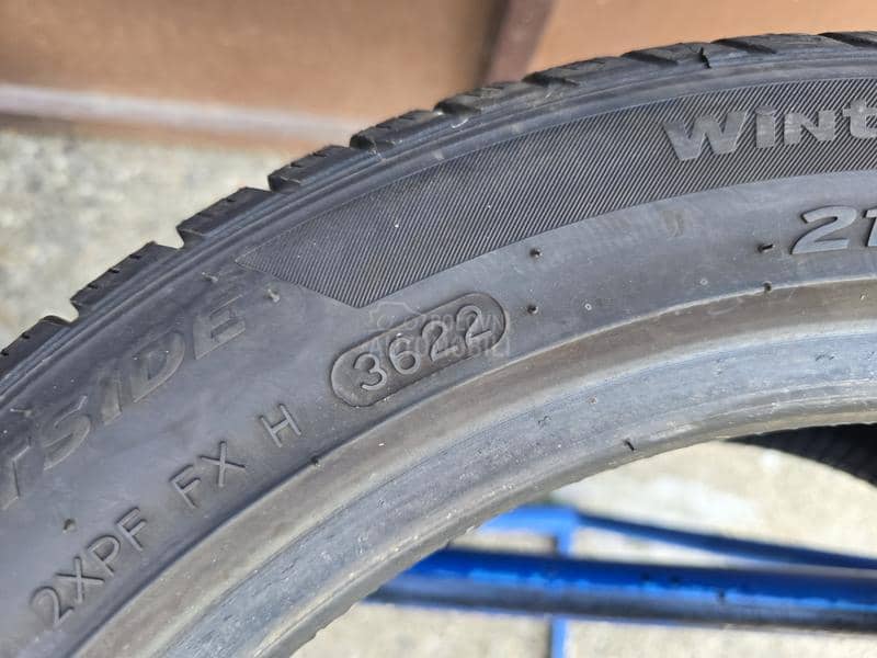 Hankook 215/45 R16 Zimska