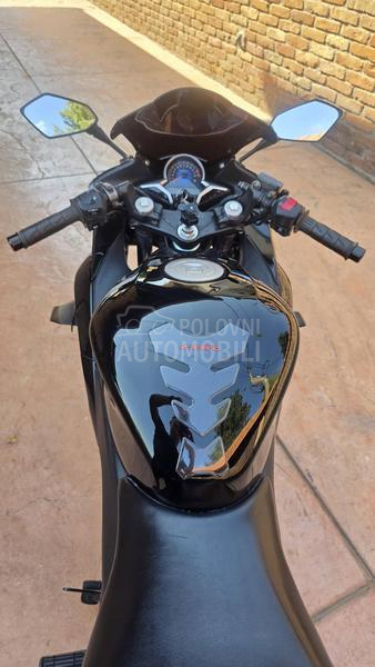 Honda cbr 250r