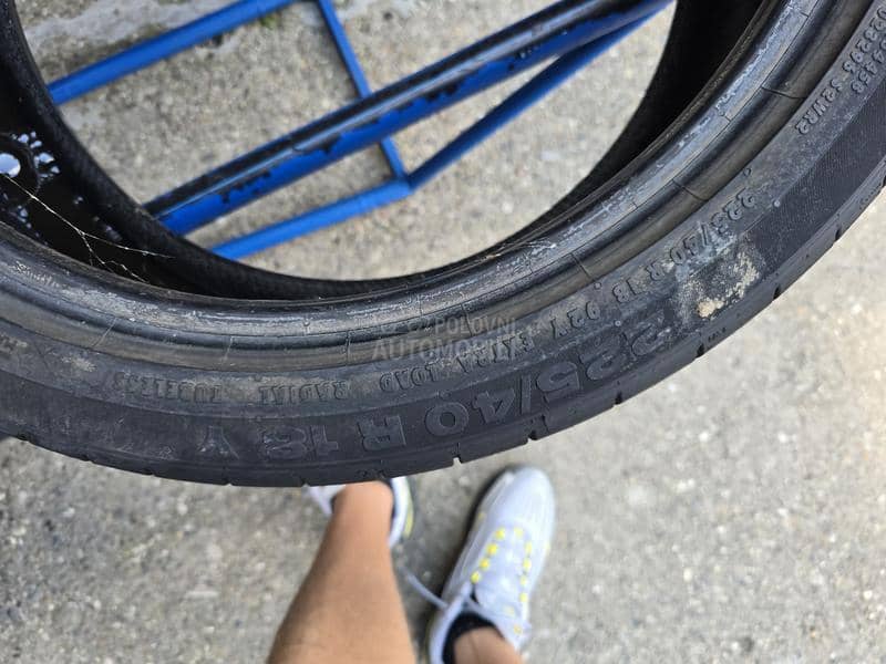 Continental 225/40 R18 Letnja