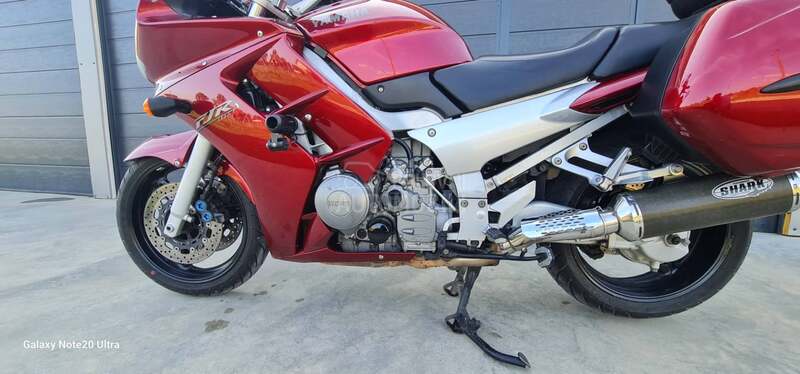 Yamaha FJR 1300