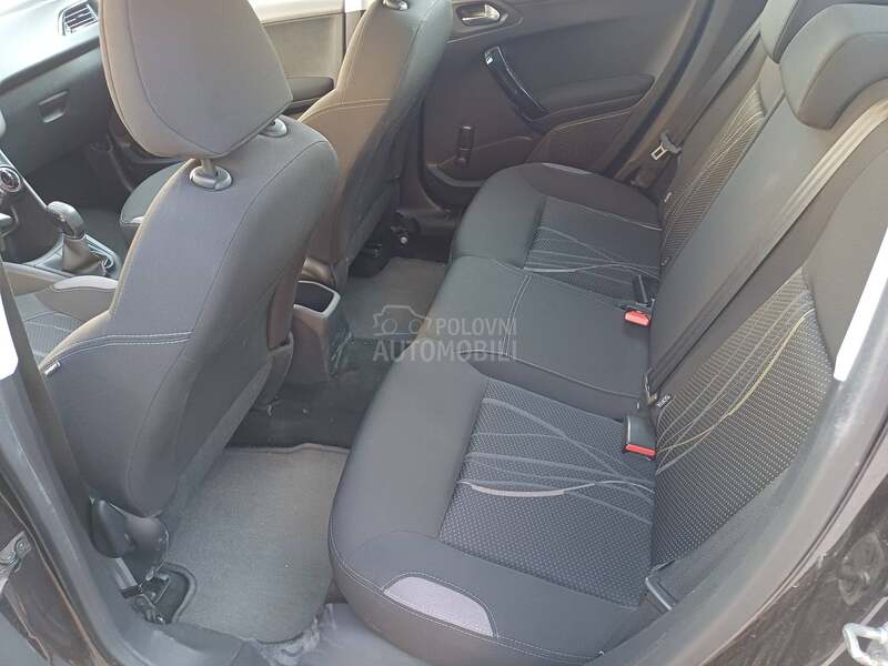 Peugeot 208 1.6 hdi