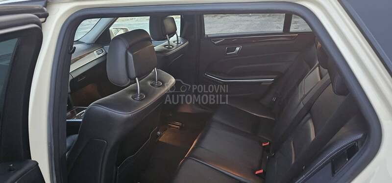 Mercedes Benz E 200 