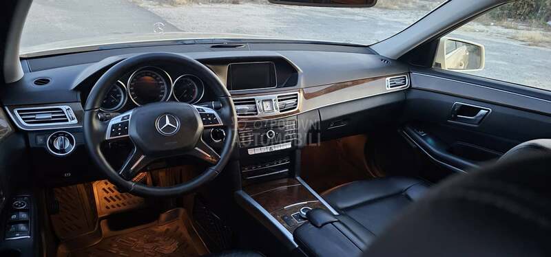 Mercedes Benz E 200 