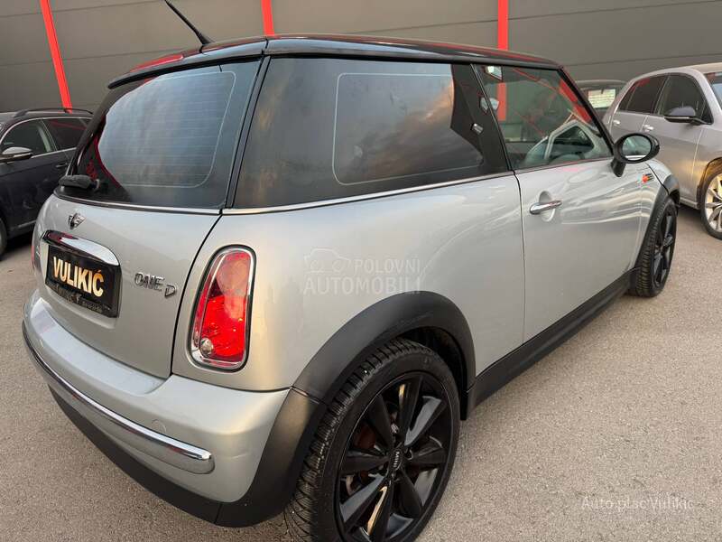 MINI One RATA 114e BEZ UČEŠĆA