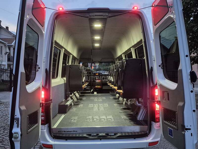 Mercedes Benz Sprinter 313 BLUETEC 7 G 9 SEDIŠTA