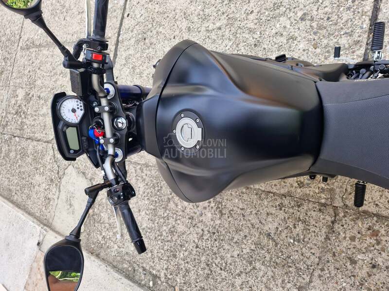 Yamaha FZ 8 NA