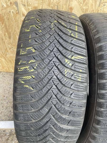 Hankook 185/55 R15 Zimska