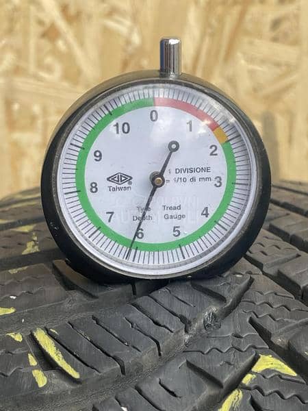 Hankook 185/55 R15 Zimska