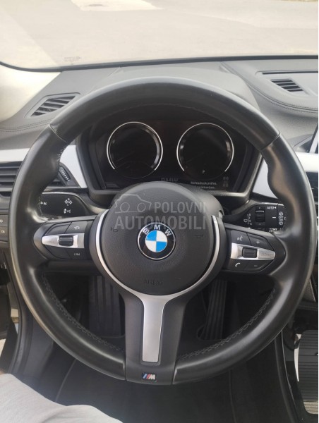 BMW X2 2.0  aut. pan.