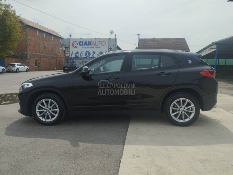 BMW X2 2.0  aut. pan.