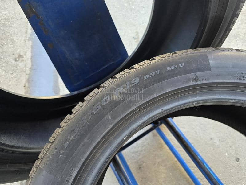 Pirelli 235/50 R19 Zimska