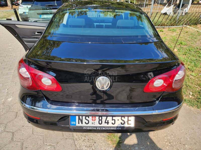 Volkswagen Passat CC Rezervisan