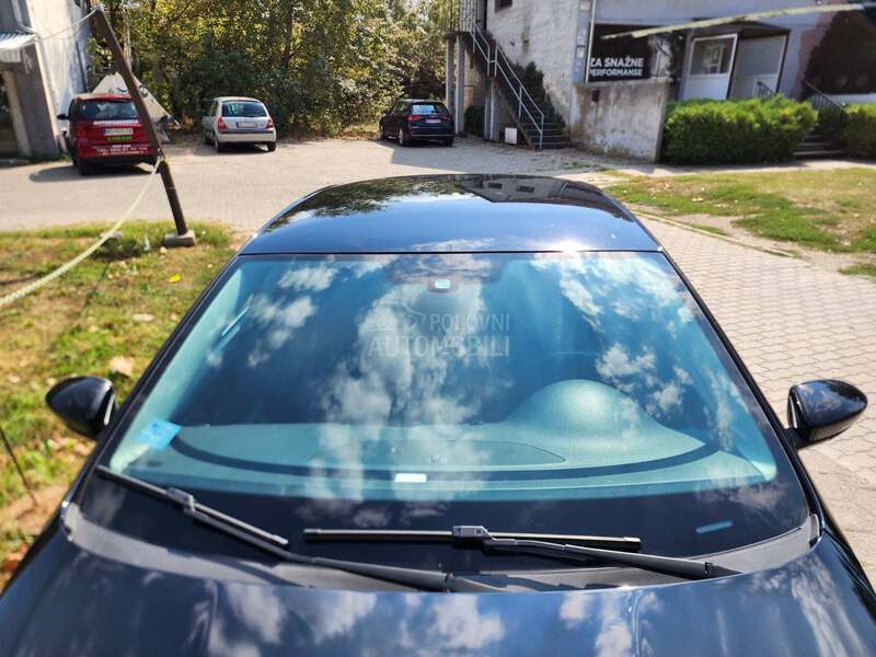 Volkswagen Passat CC Rezervisan