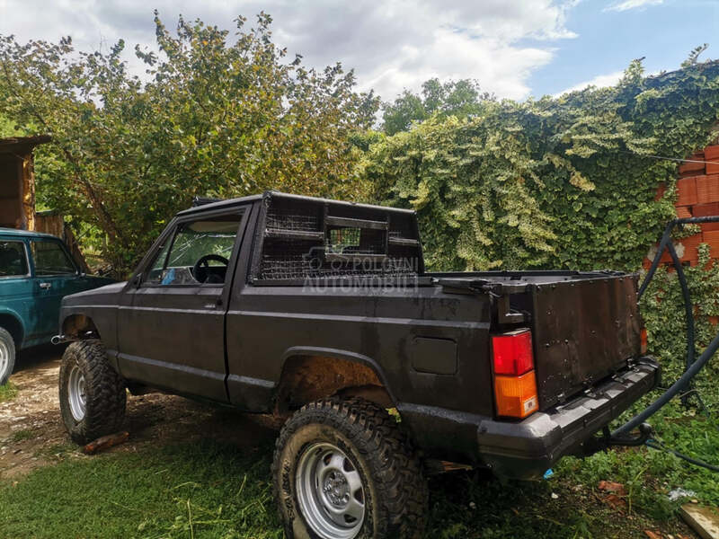 Jeep Cherokee 2.1