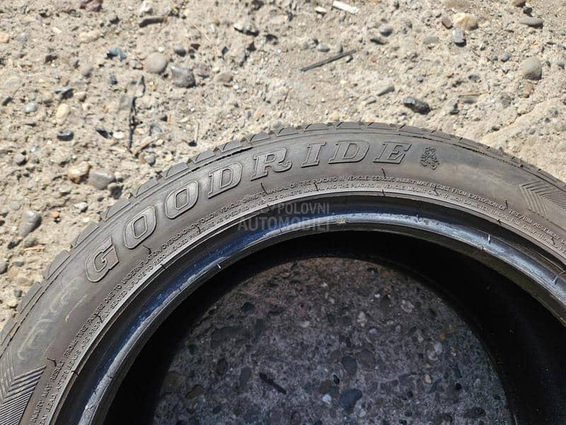 Goodride 235/45 R17 Sve sezone