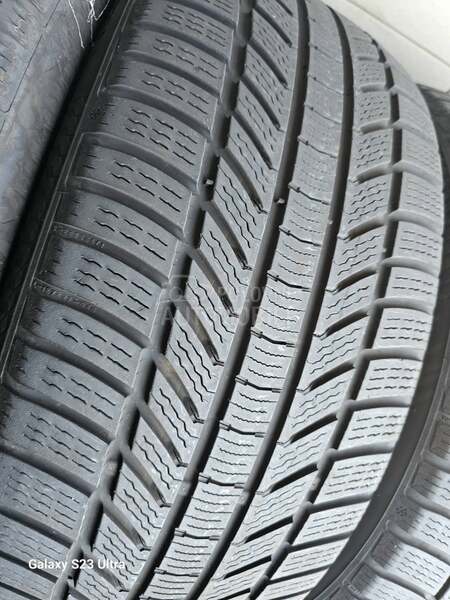 Continental 255/45 R20 Zimska