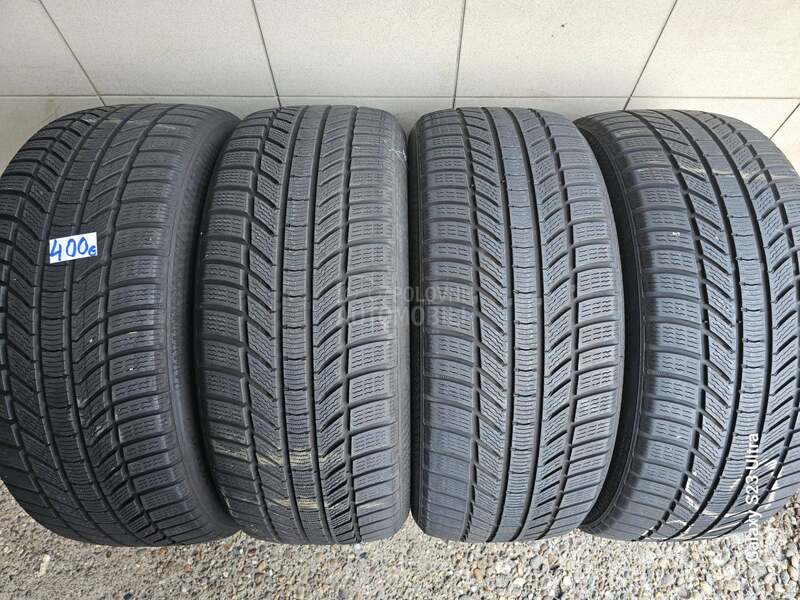 Continental 255/45 R20 Zimska