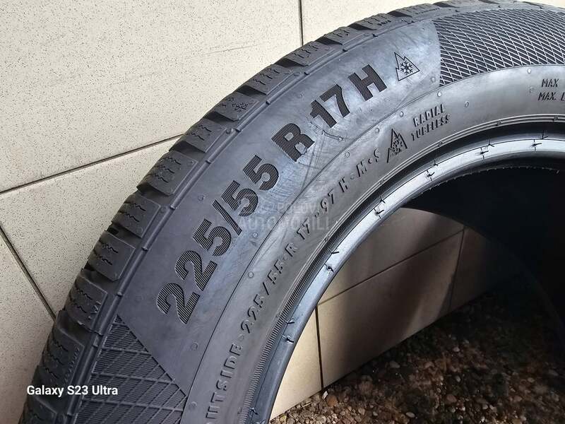 Continental 225/55 R17 Zimska