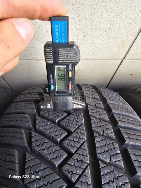 Continental 225/55 R17 Zimska