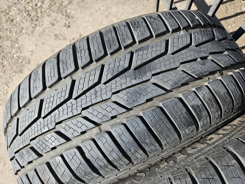 Semperit 215/55 R17 Sve sezone