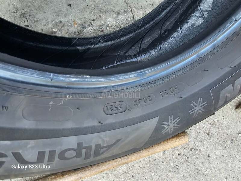 Michelin 215/65 R17 Zimska