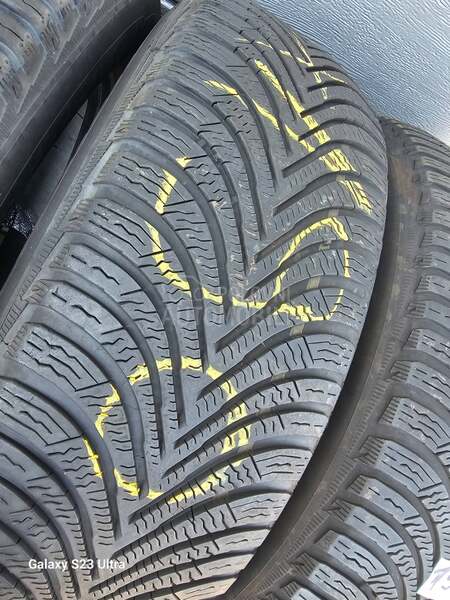 Michelin 215/65 R17 Zimska