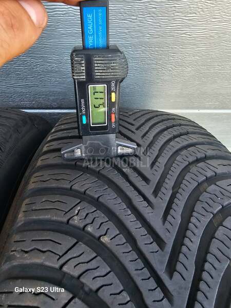Michelin 215/65 R17 Zimska