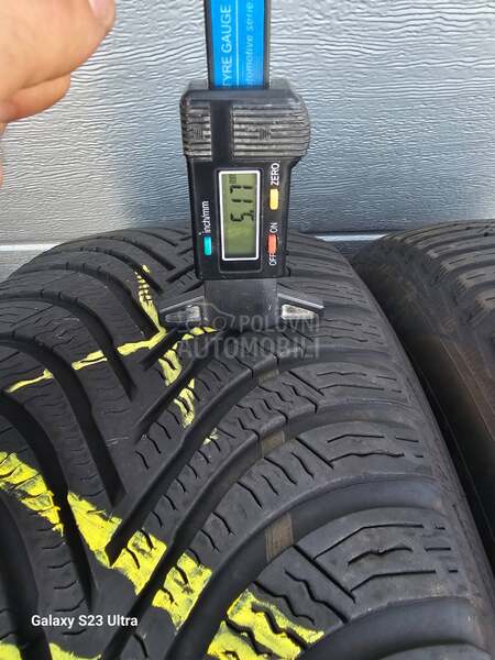 Michelin 215/65 R17 Zimska
