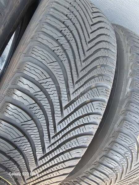 Michelin 215/65 R17 Zimska