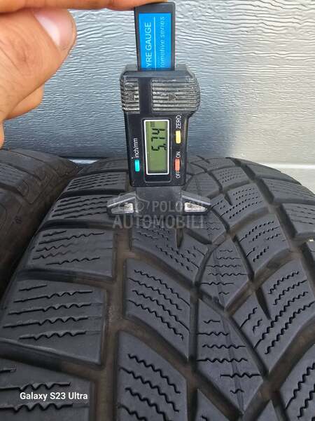 Goodyear 215/55 R18 Zimska