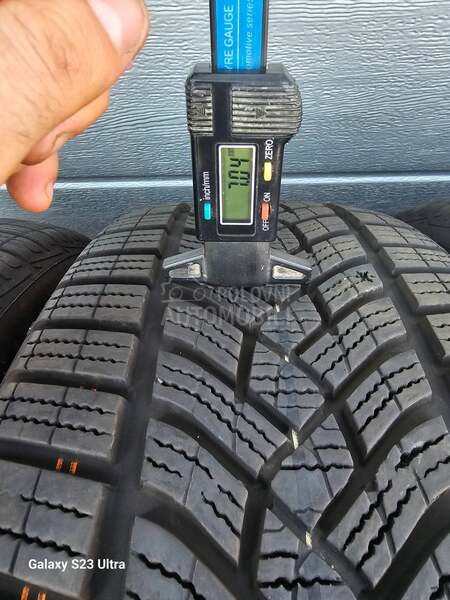 Goodyear 225/45 R18 Zimska