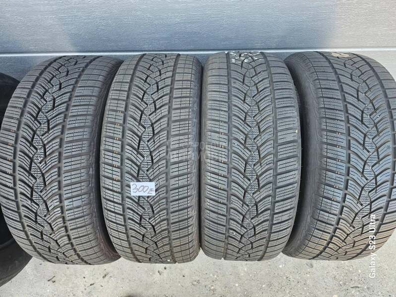 Goodyear 225/45 R18 Zimska
