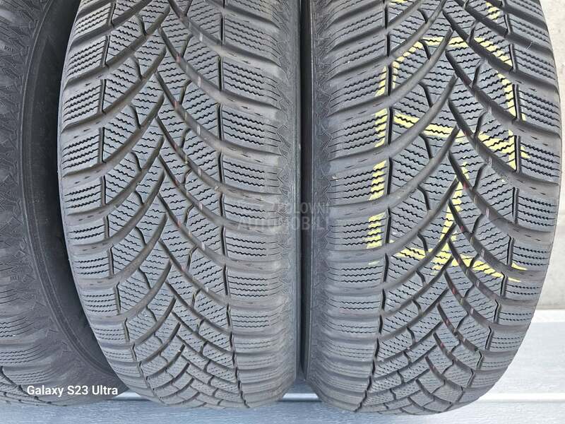 Semperit 215/65 R16 Zimska