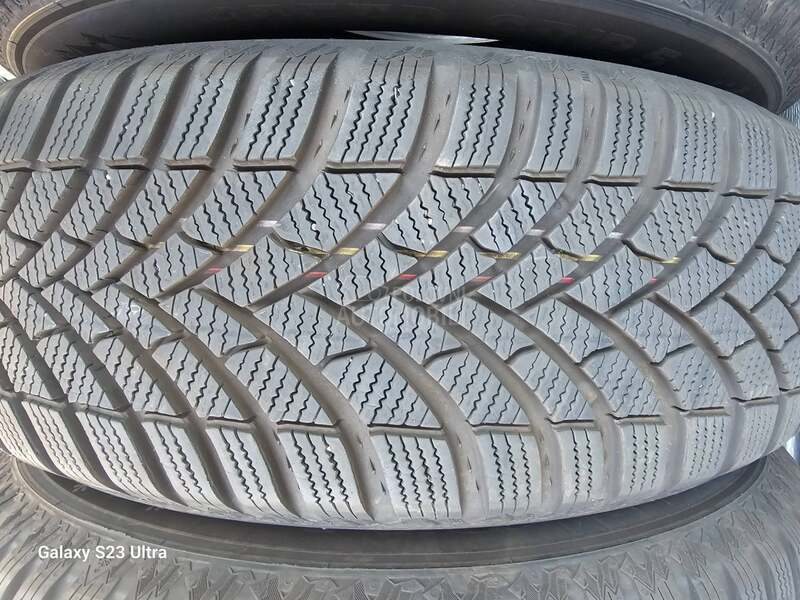 Semperit 215/65 R16 Zimska