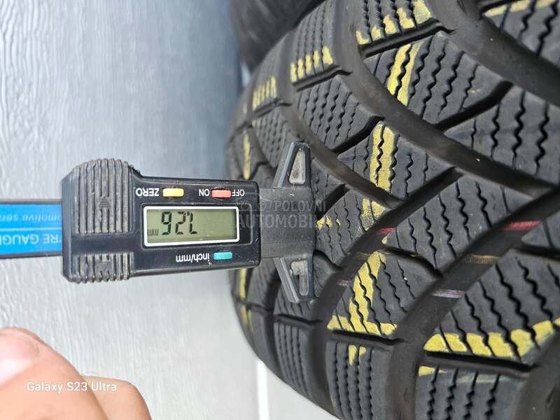 Semperit 215/65 R16 Zimska
