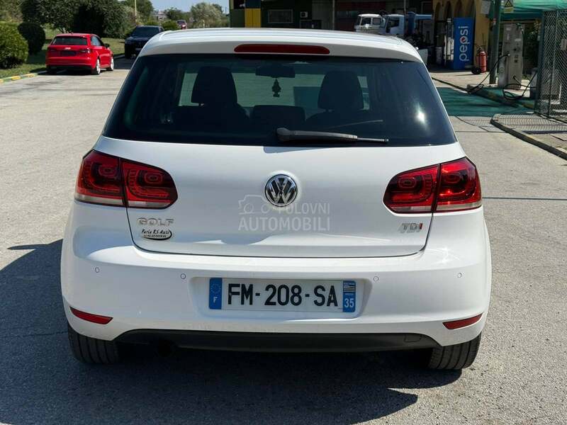 Volkswagen Golf 6 1.6 TDI HIGHLINE