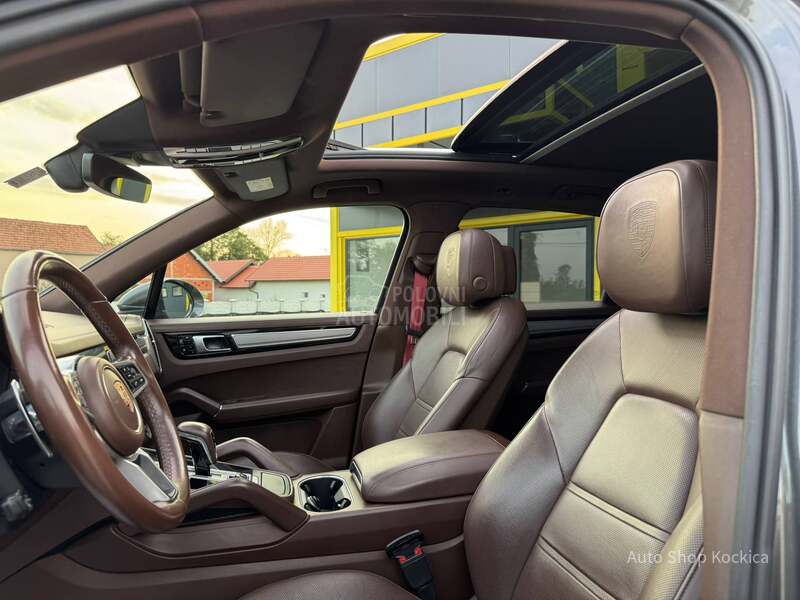 Porsche Cayenne 3.0 V6 toop