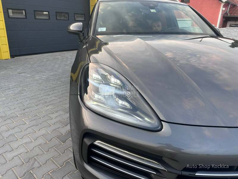 Porsche Cayenne 3.0 V6 toop