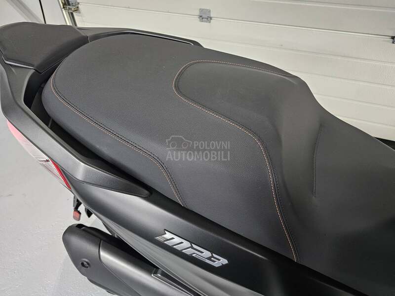 Piaggio mp3 530 hpe EXCLUSIVE