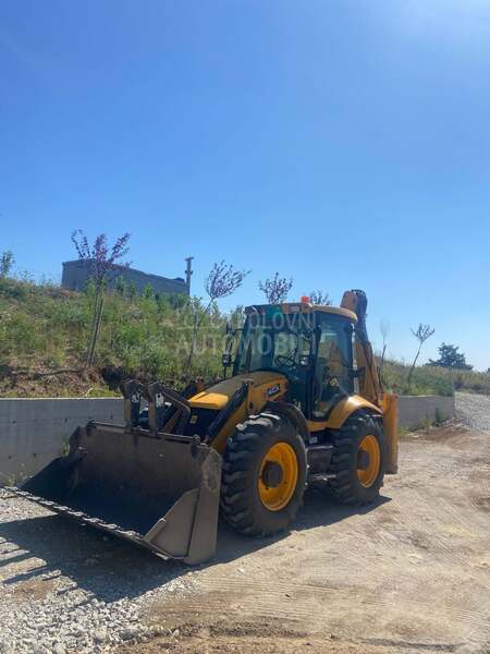JCB 4CX