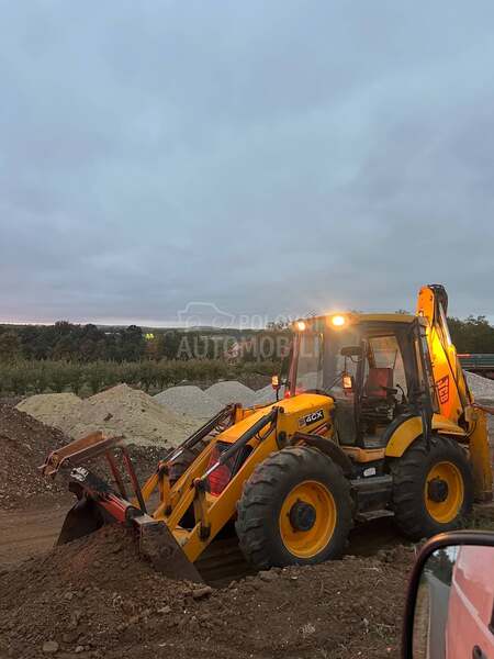 JCB 4CX