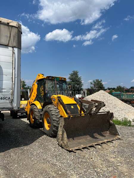 JCB 4CX