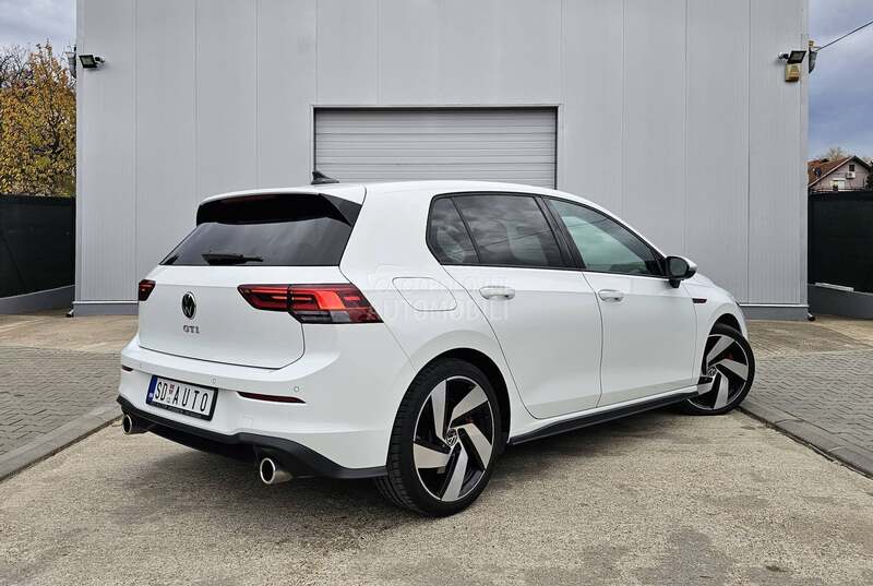 Volkswagen Golf 8 GTI