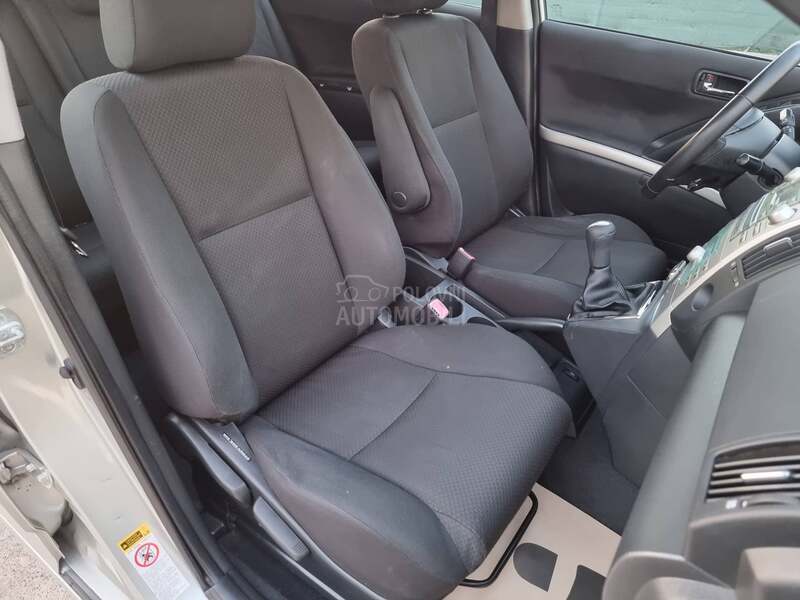 Toyota Corolla Verso 2.2 d4d